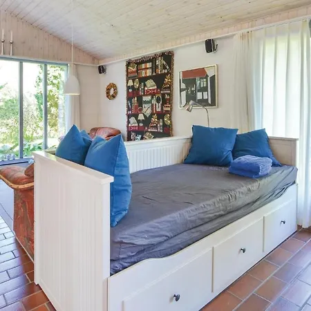 One-bedroom Holiday In